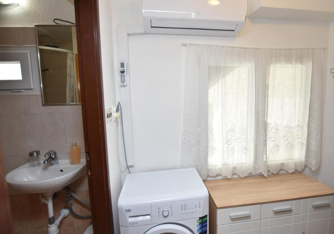 Apartment Miledina Primošten Eksteriør bilde
